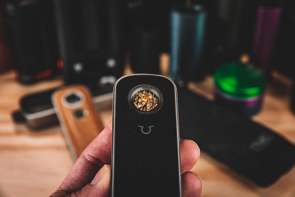 Concentrates on Top of Dry Herb - Firefly 2+ Vaporizer
