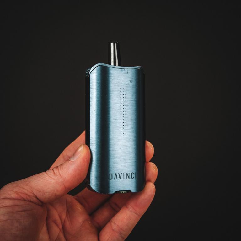 Davinci IQ 2 Vaporizer Review [Best Smart Vape] ⋆ Vaporizer Wizard