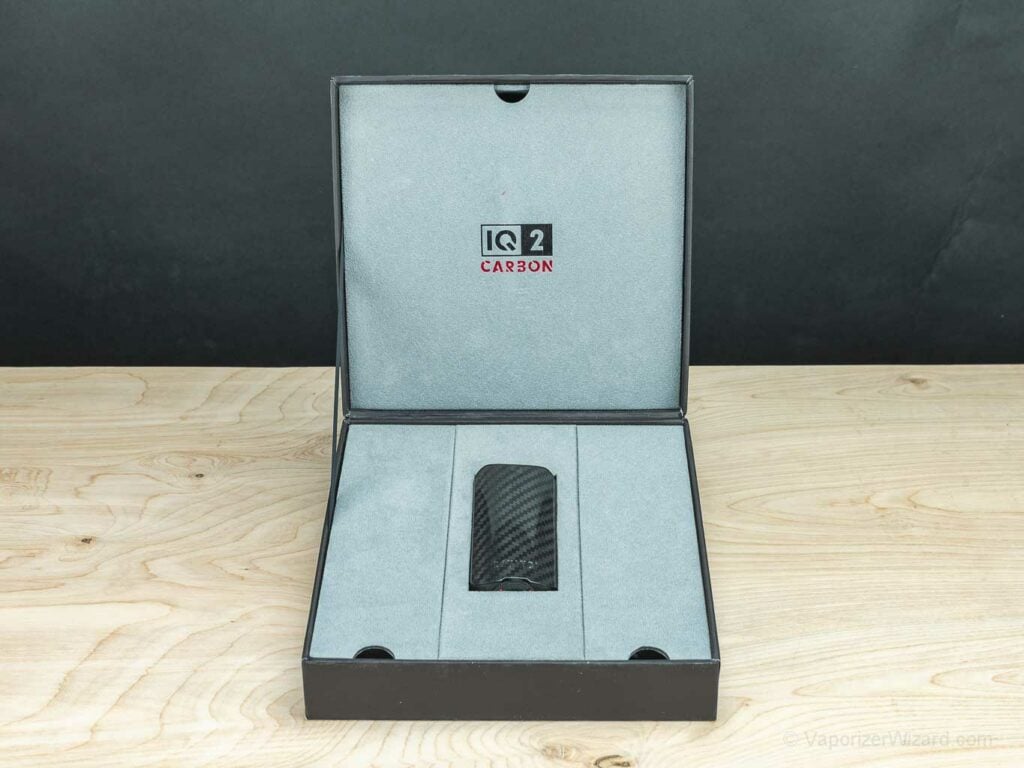 Davinci IQ2 Carbon Vaporizer in the box