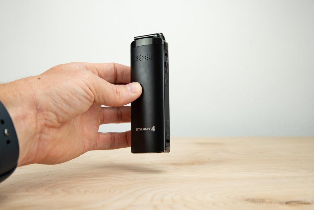 XMAX Starry 4 Vaporizer Size in Hand